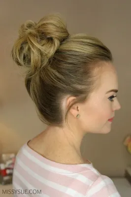 How to Create a Messy Bun with Short Hair Using Easy Styling Tips