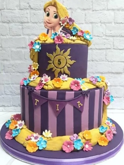 How to Create a Stunning Rapunzel Cake