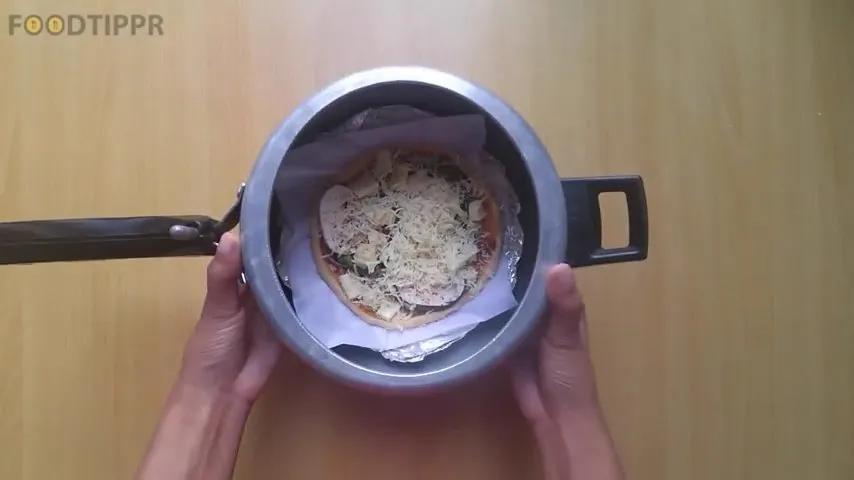 How to Cook Pizza in a Pressure Cooker