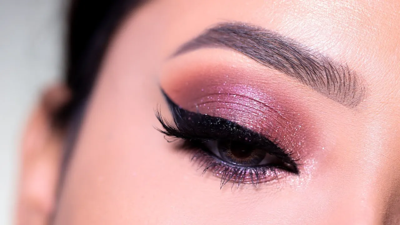 How to Do Simple Eye Makeup on Dailymotion