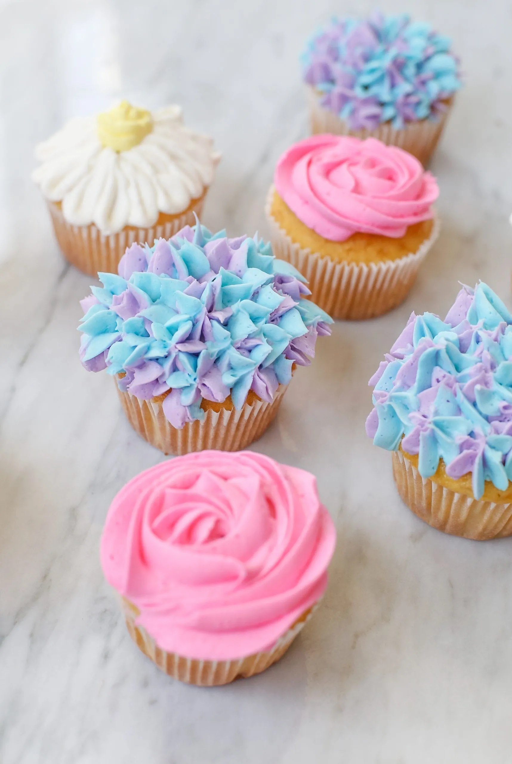 How to Make Simple Cupcakes at Home