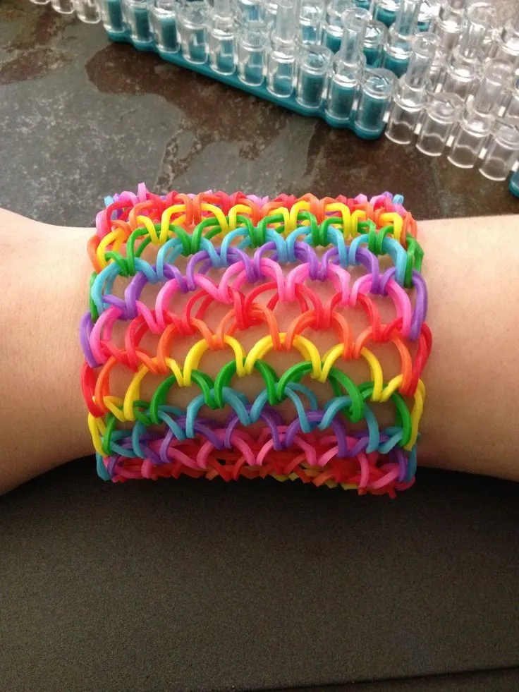 Dragon skin  Rainbow loom patterns Rainbow loom designs Rainbow 