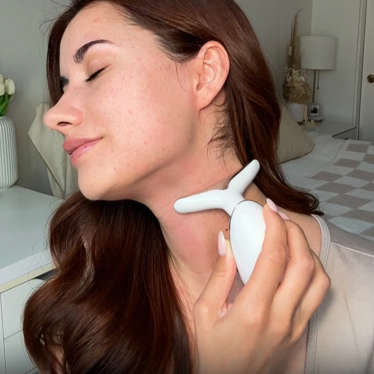 MyoGlow LED Neck Lifting  MyDermaDream