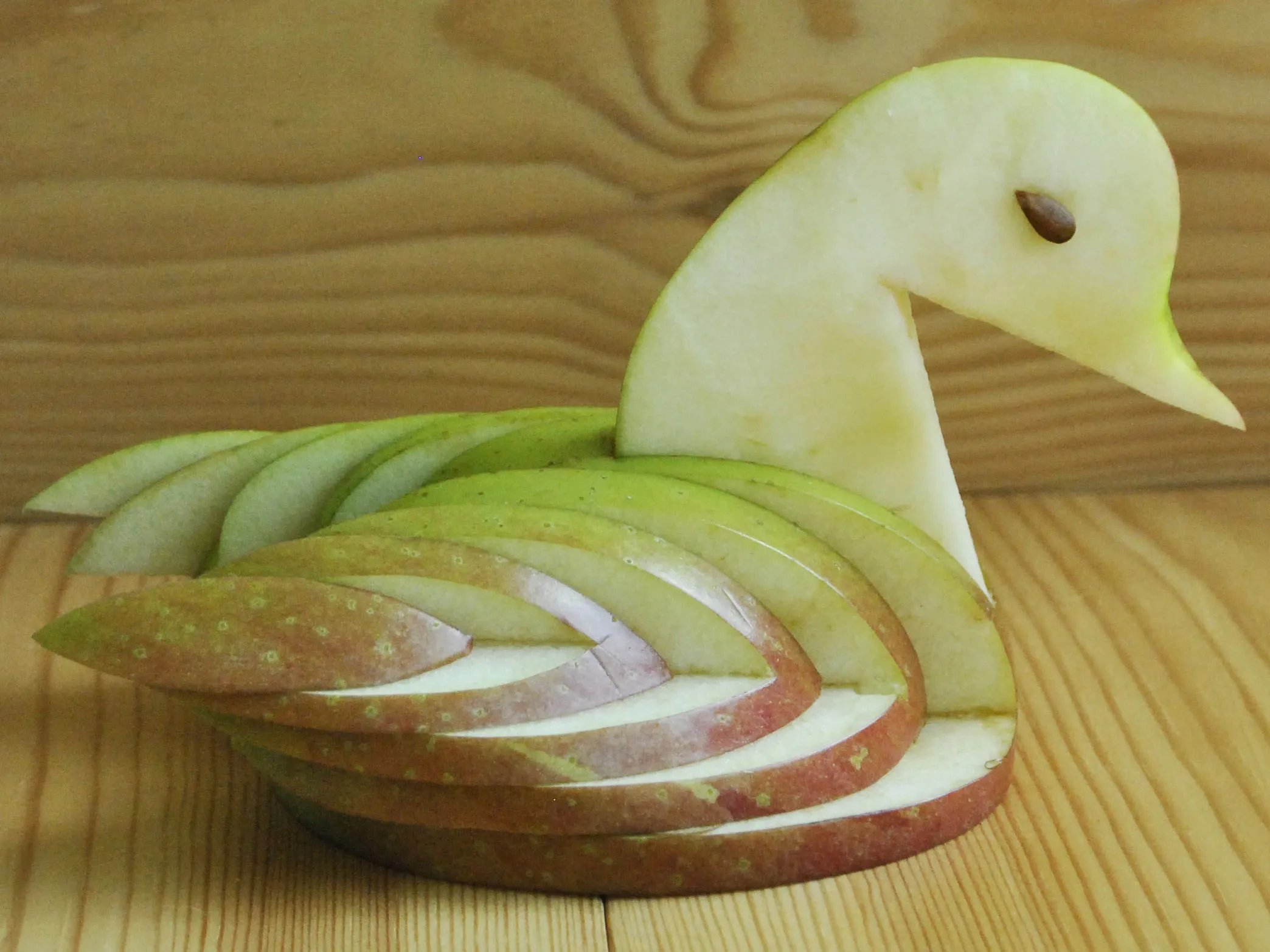 3 Ways to Make an Apple Swan  wikiHow