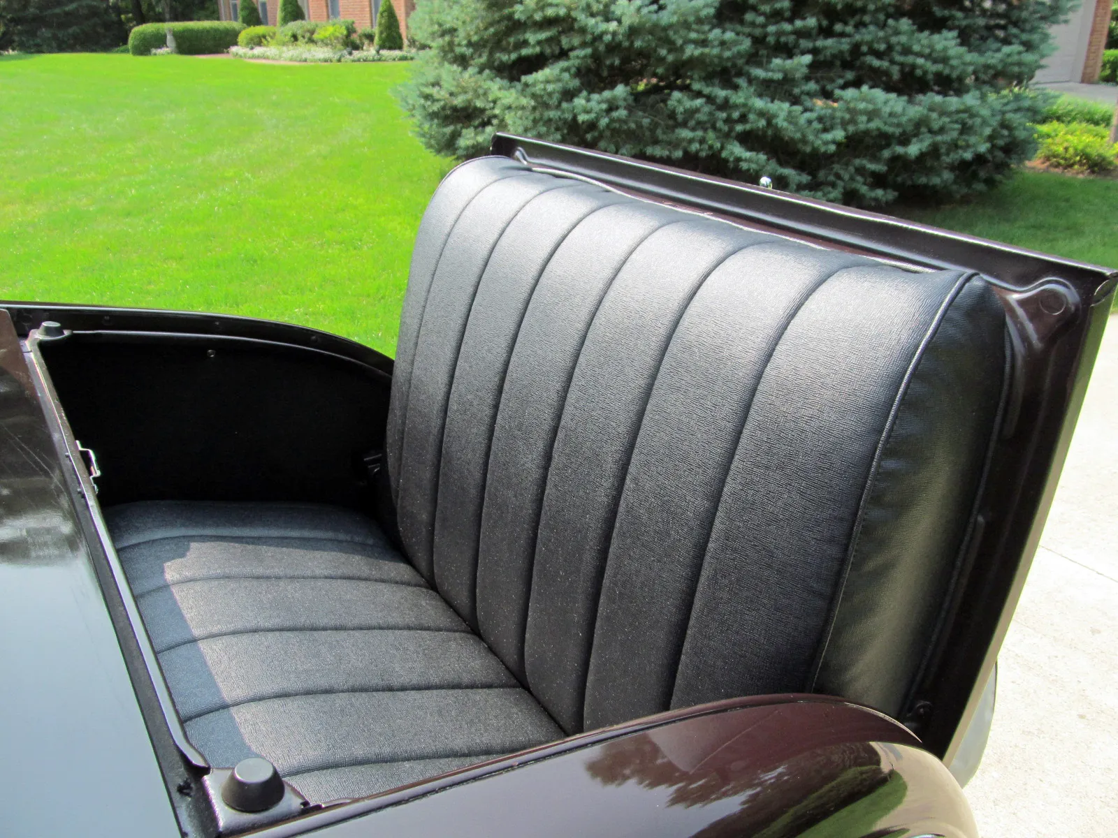 Exploring the Features of the Rumble Seat and Its Placement