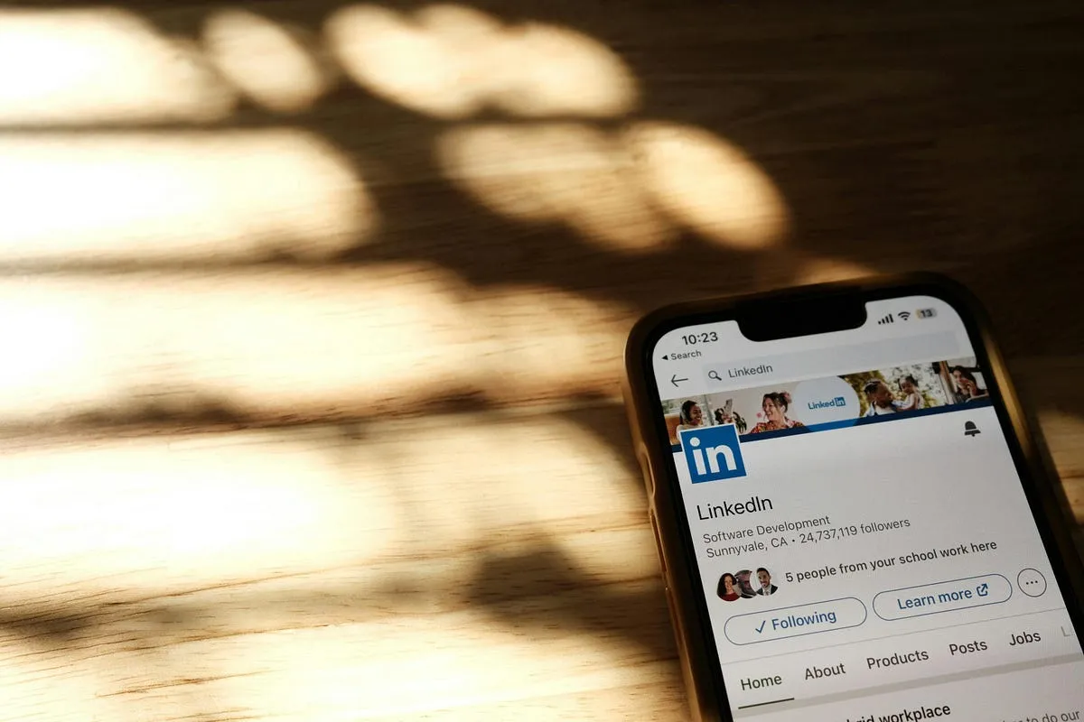 Does Changing Your Name on LinkedIn Affect Your Follower Count?