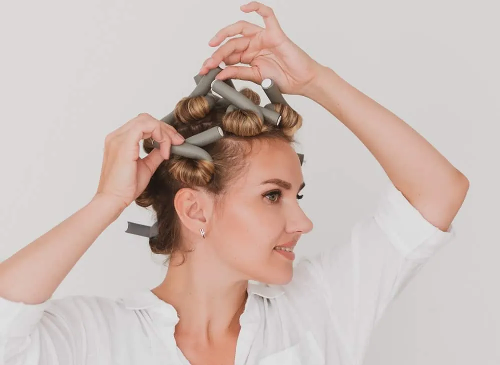 How to Curl Hair Without Heat in 5 Minutes