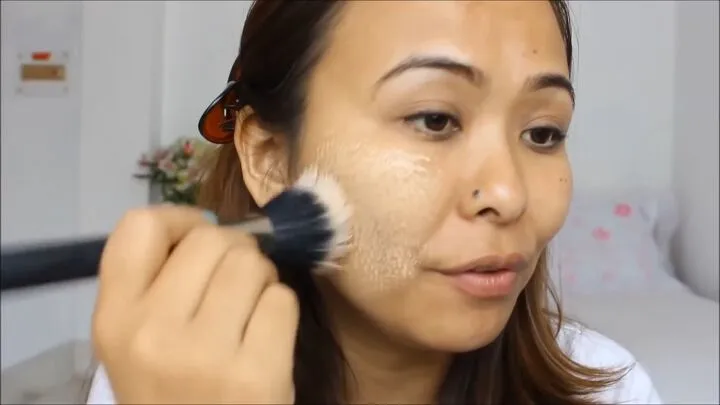 How to Apply Liquid Foundation with a Brush