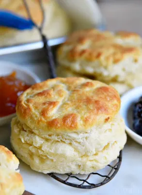 How to Make Biscuits Without an Oven with This Easy DIY Recipe