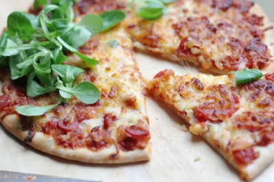 How to Make Simple Pizza at Home