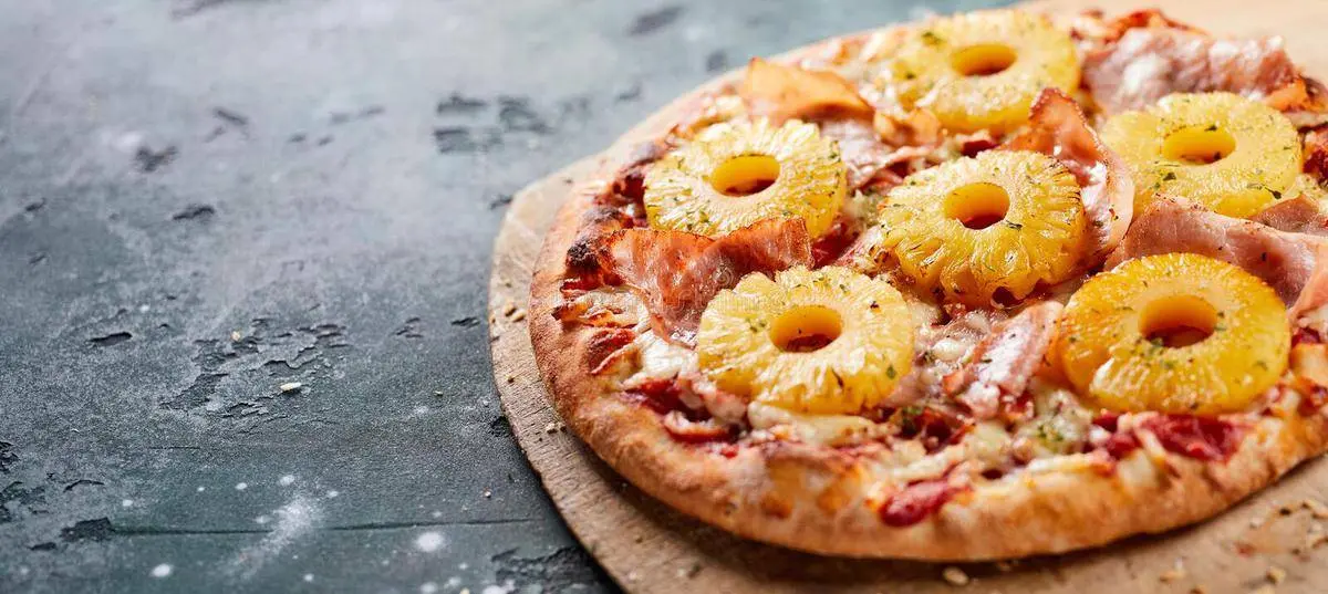 Ananszos pizza Az olaszoknl ne krd  Donna Mamma