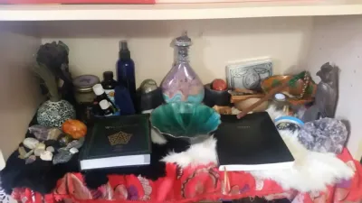 How to Use an Altar That Lets You Swap Mage Books in OSRS
