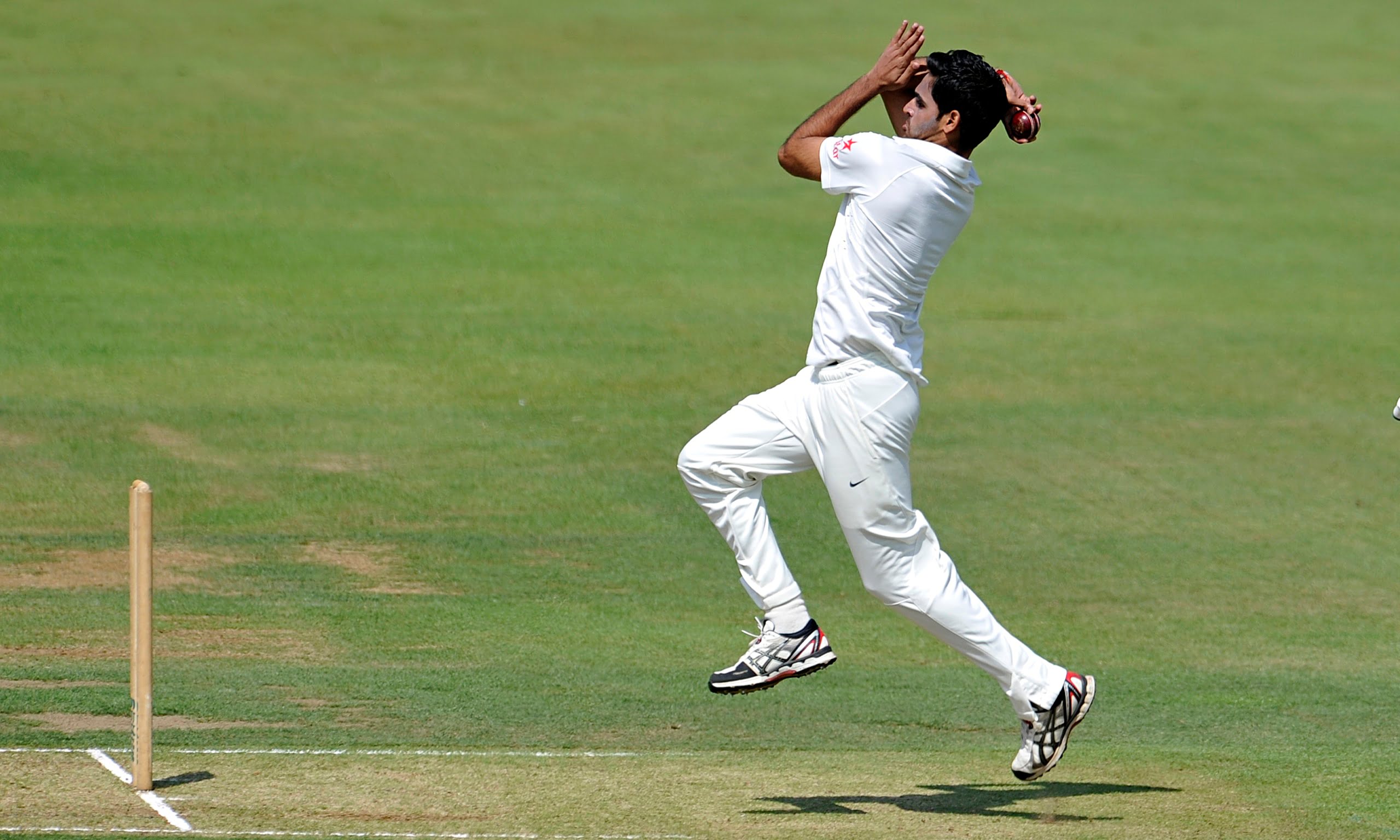 5 Bowling Actions To Learn When You Start Playing Cricket  Playo