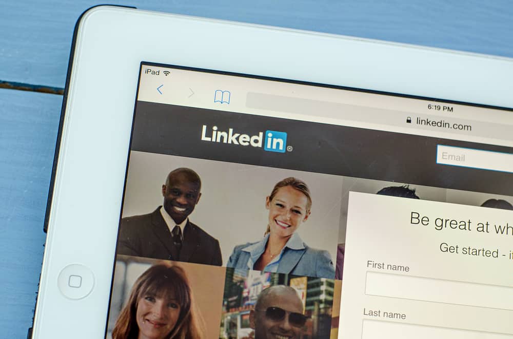 How to Download a Profile Picture from LinkedIn