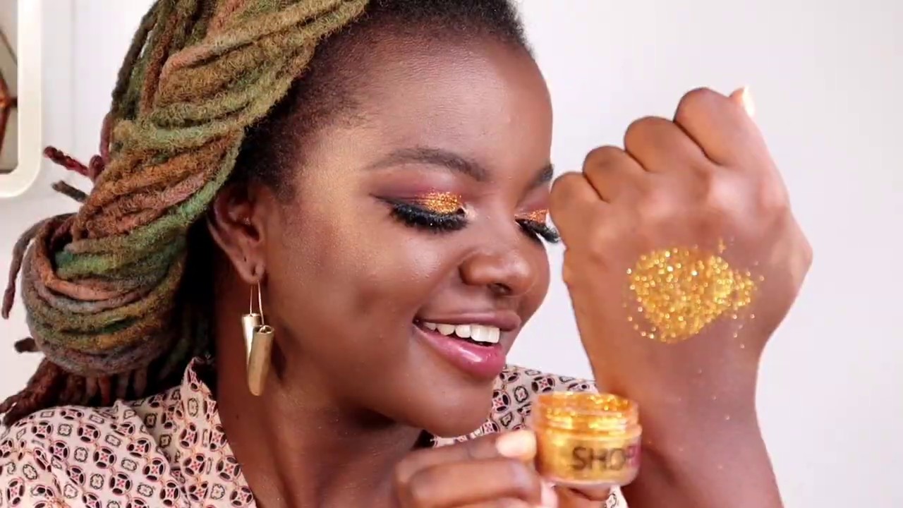 Mastering the Art of Glitter Eyeshadow for a Dazzling Look