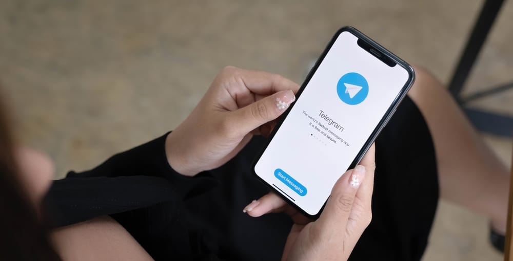 How To Know if Someone Saved Your Number on Telegram  ITGeared