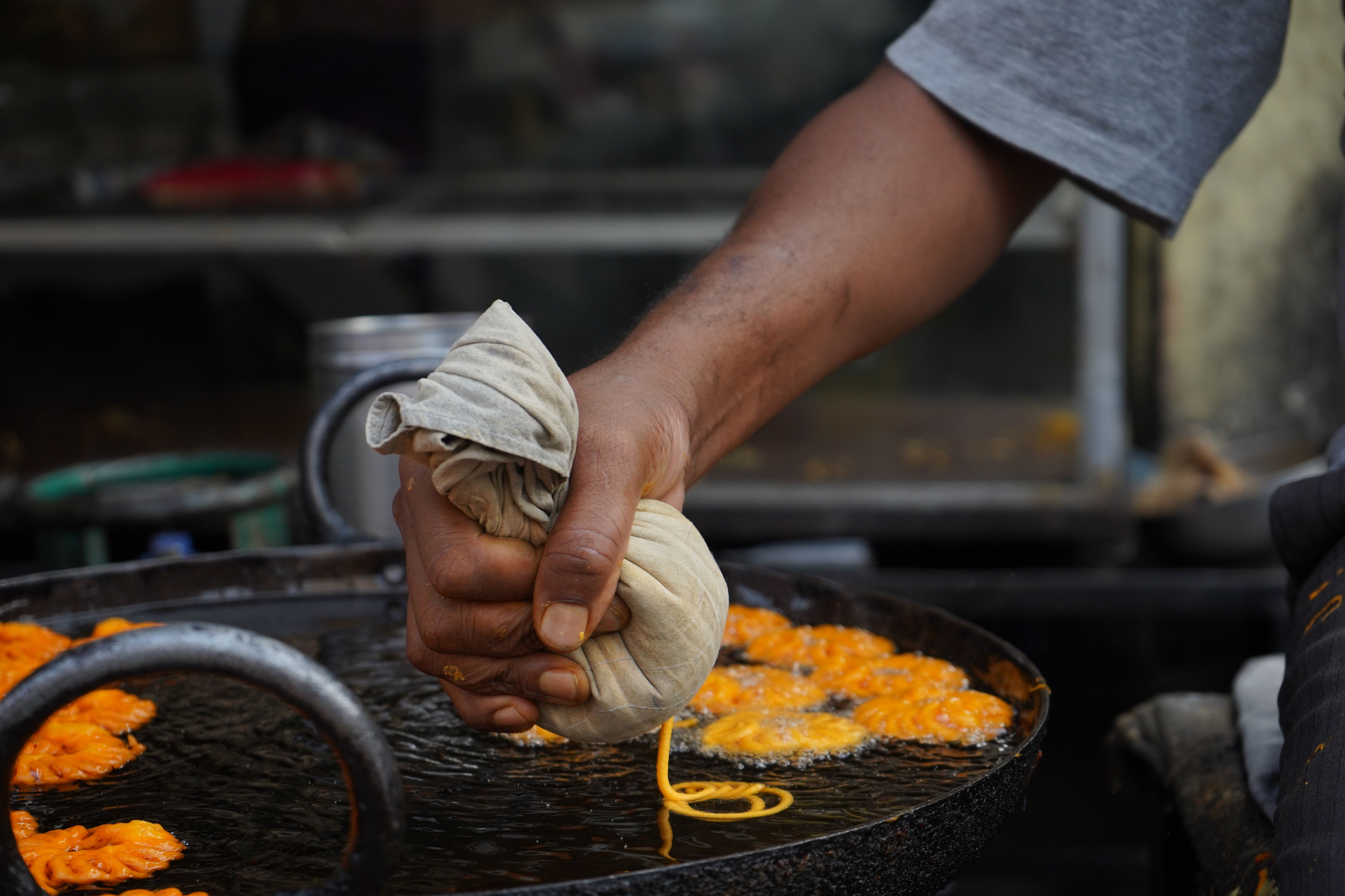 How to Make Jalebi at Home in Urdu