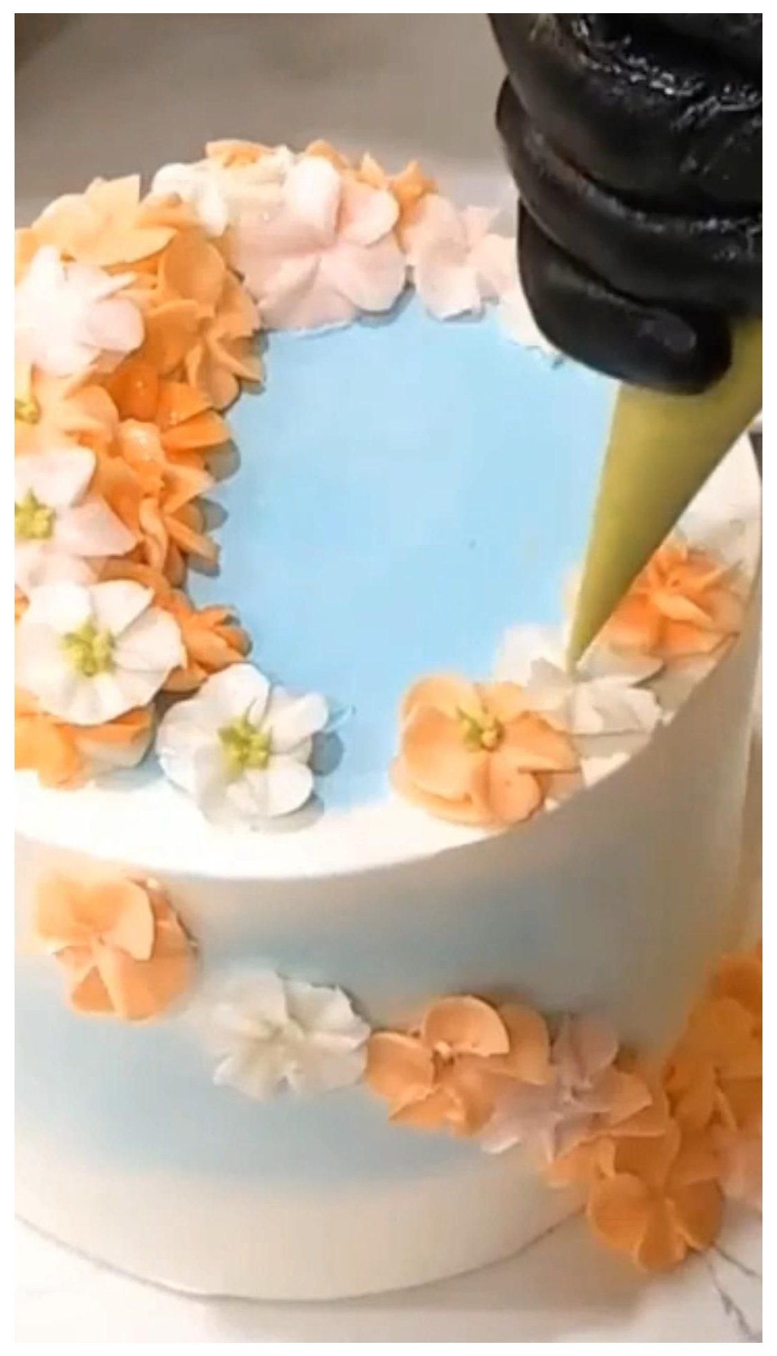 Creative Ideas for Making a Makeup Cake on Dailymotion