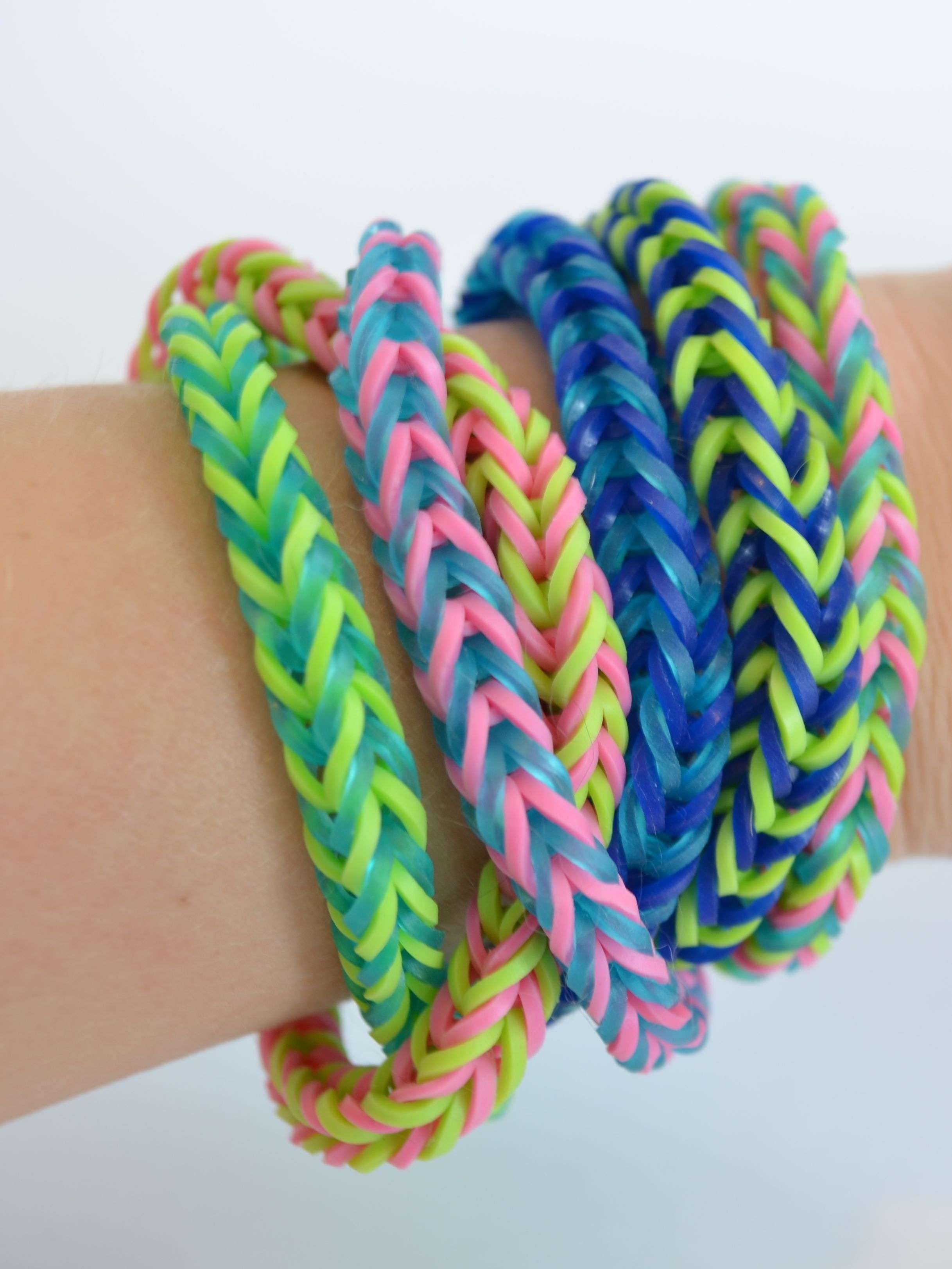 How to Fishtail Without a Loom  typical house cat  Diy bracelets 