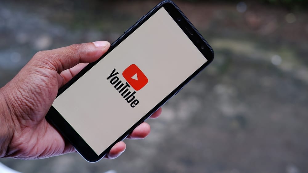 Can YouTube Creators See Who Liked Their Videos  ITGeared