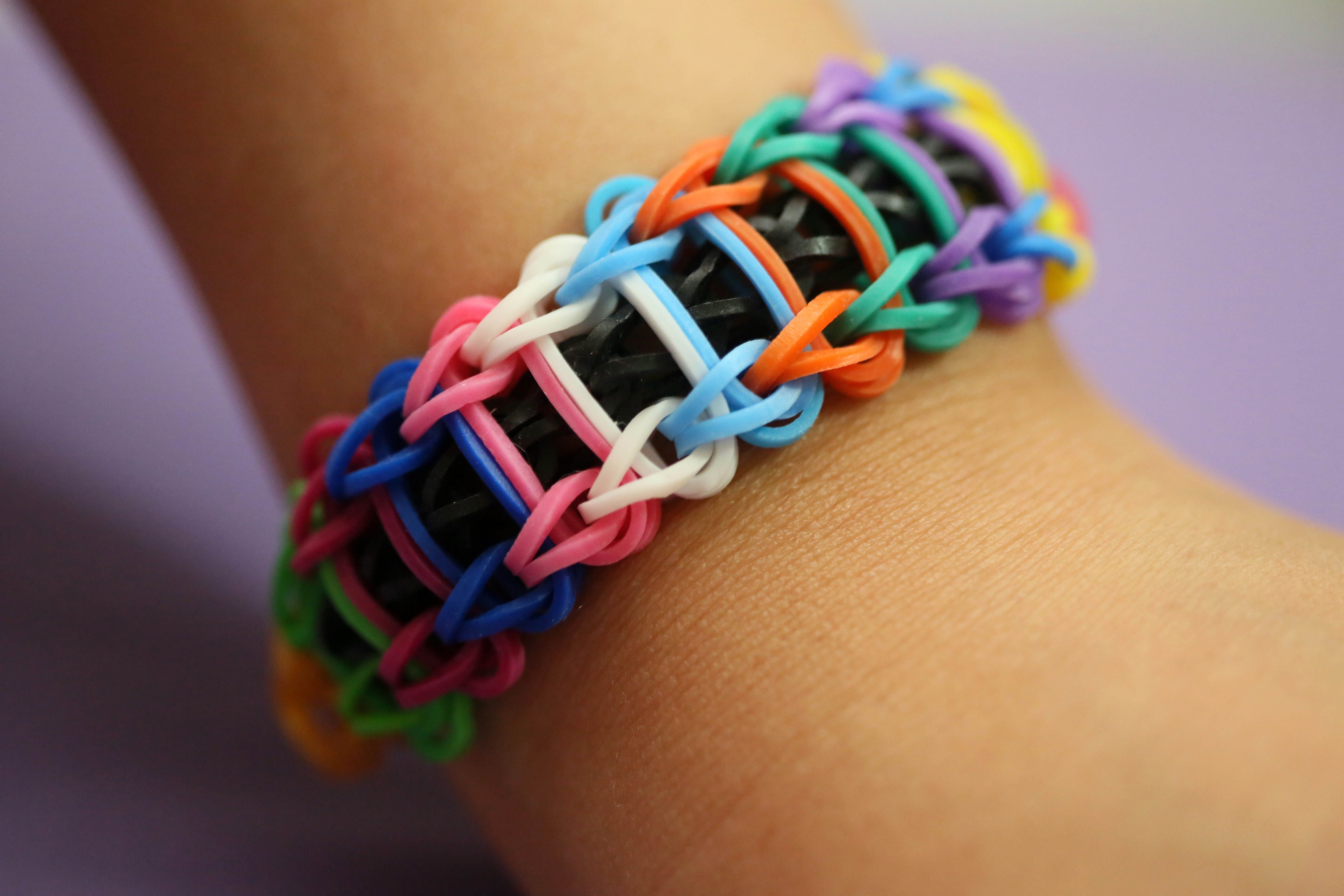 Creating Fat Loom Bands on Dailymotion