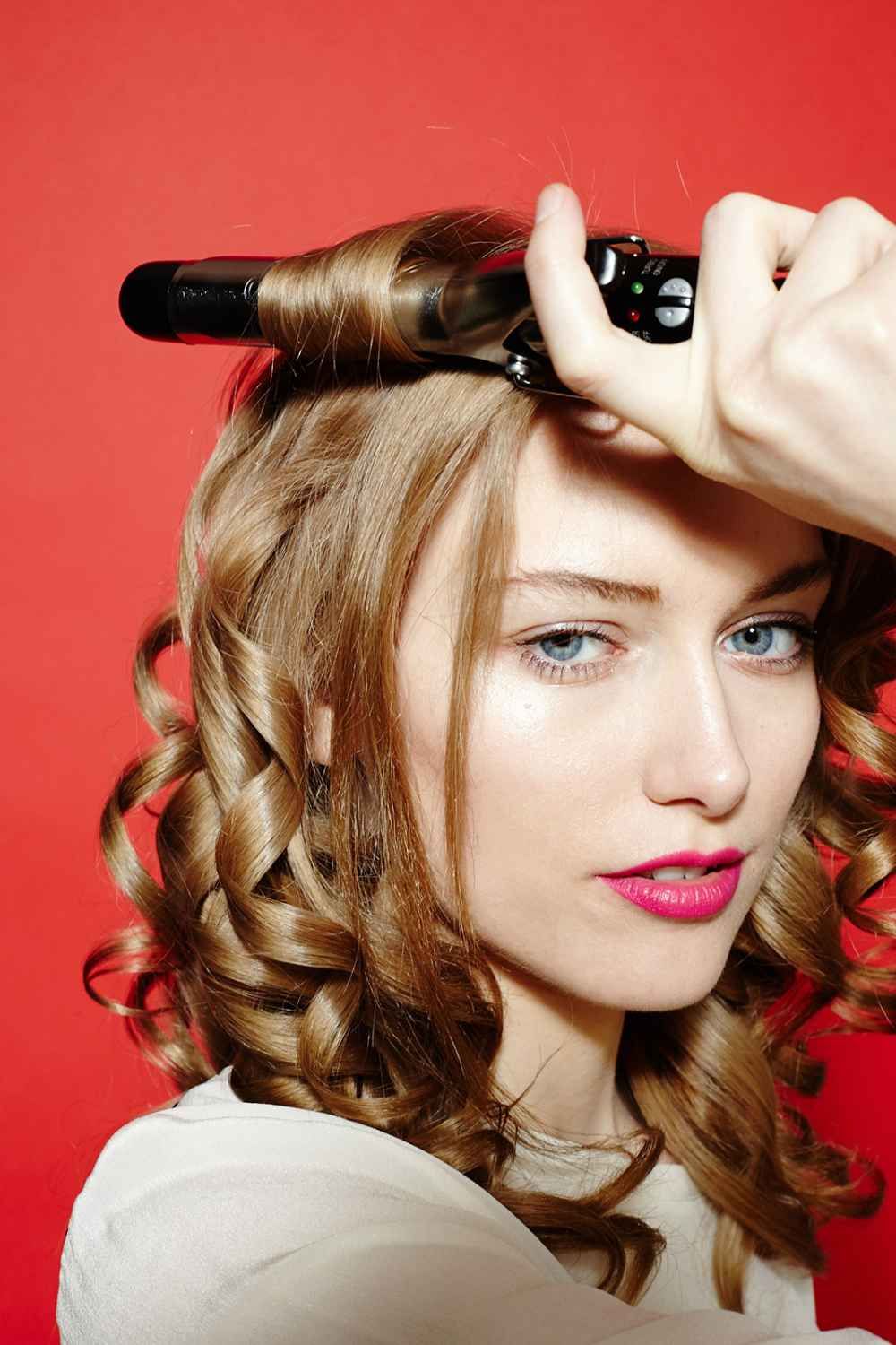 How to Curl Long Hair with a Curling Iron