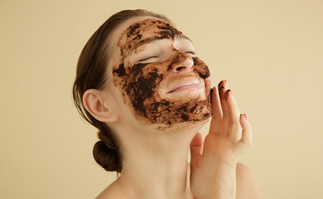 How to Use Face Scrub for Clear and Smooth Skin