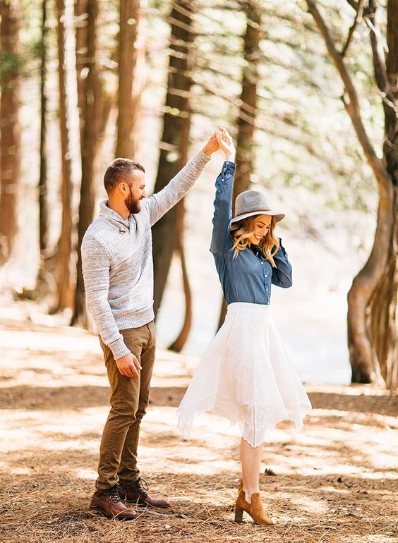 Fall Photoshoot Outfit Ideas For Family  How To Get The Perfect Family 