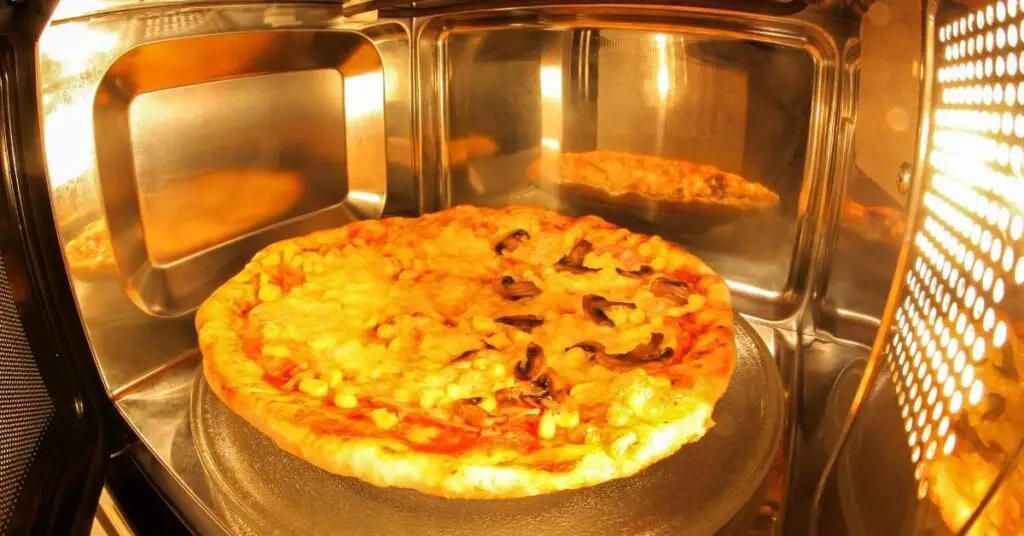 How to Cook Pizza In A Microwave Fresh or Frozen With Or Without 