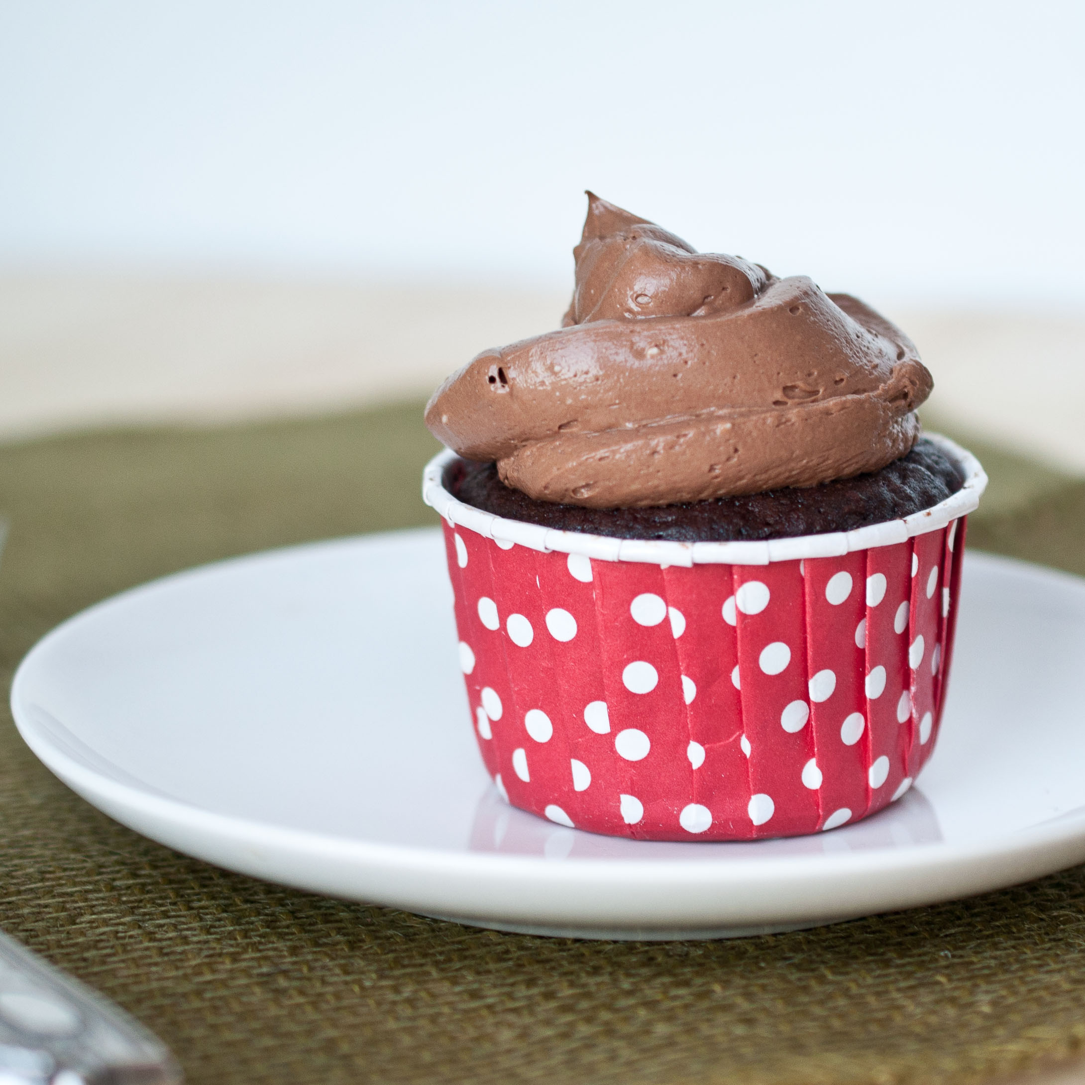 1 Minute Microwave Cupcake  Domestic Fits