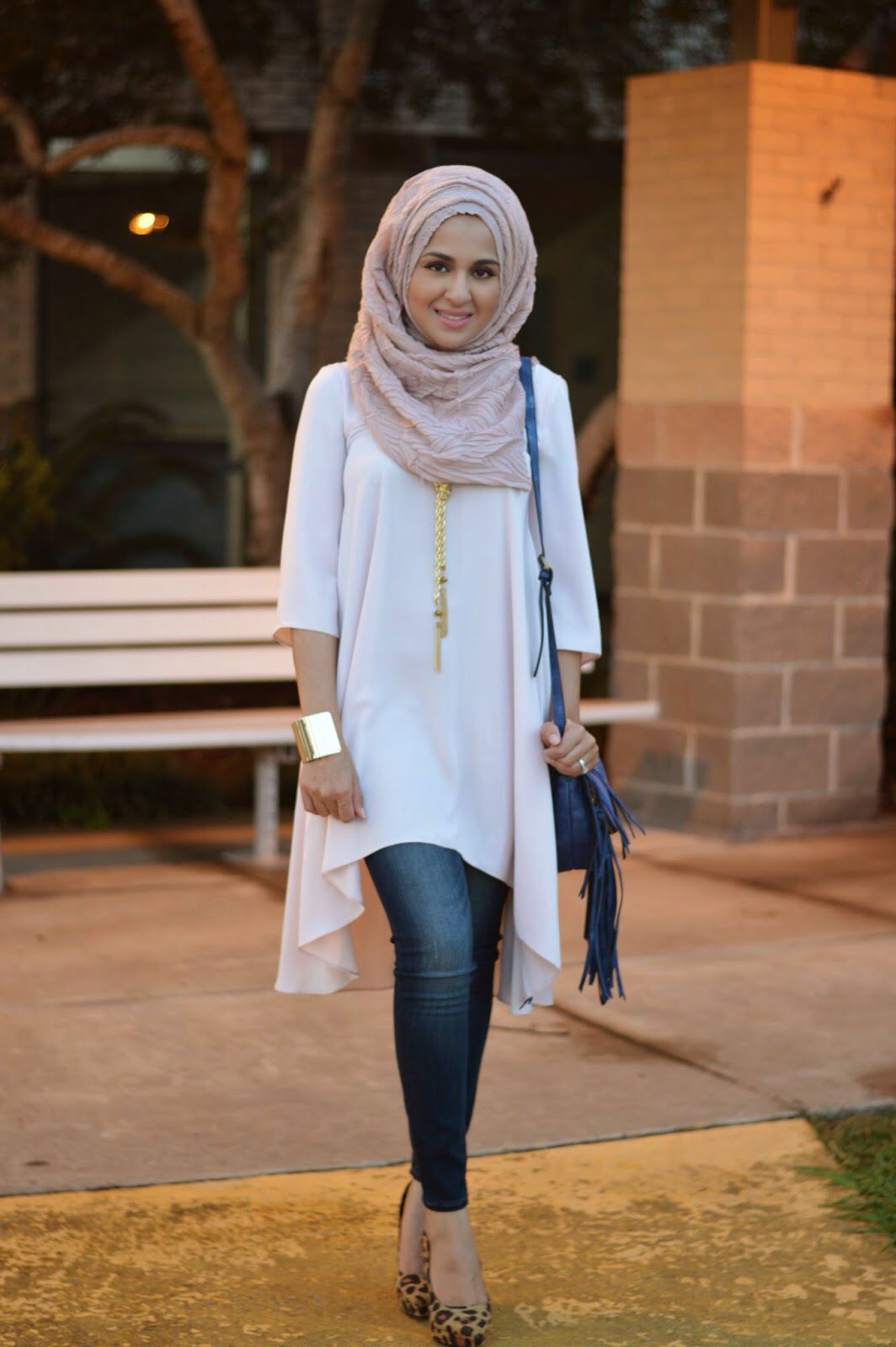 Pin by Irena on hijab  Hijab style casual Fashion outfits Muslim outfits