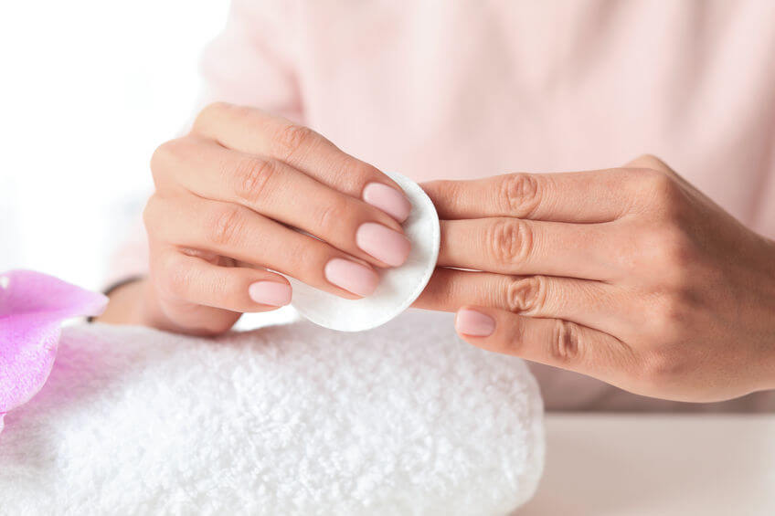 Effective Ways to Remove Nail Polish Naturally Without Chemicals