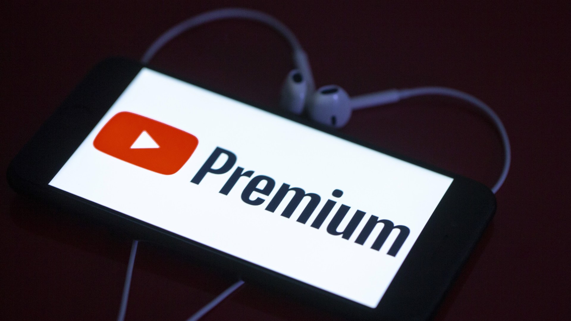 How to Watch YouTube While Using Other Apps