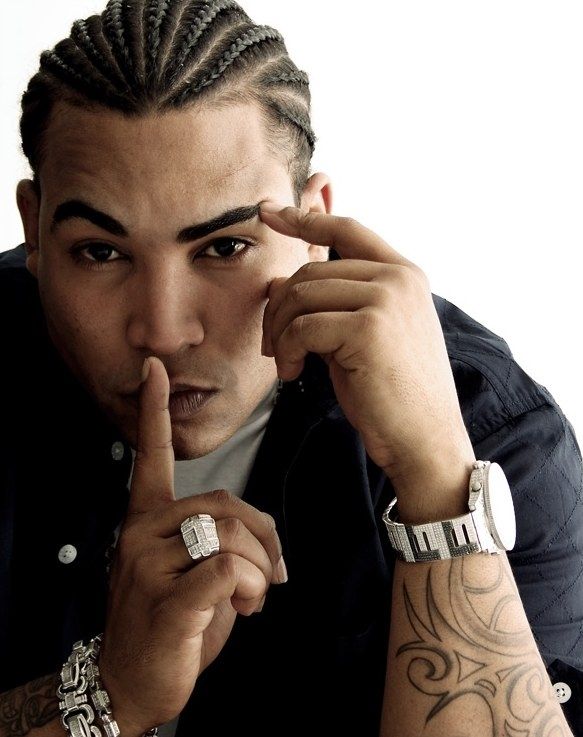 Don Omar HuÃ©rfano de Amor Full Video on Dailymotion