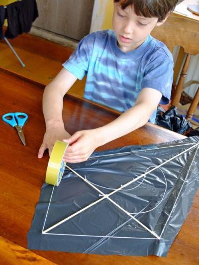 Crafting Your Own Kite at Home with Dailymotion Tutorials