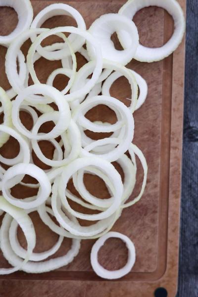 How to Cut Onion Rings for Delicious Results