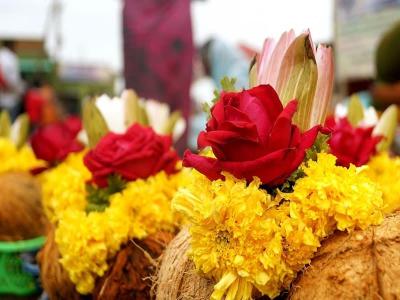 Understanding Hindu Cremation Practices in Cultural Context