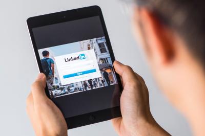 How Brand Managers Leverage LinkedIn to Enhance Their Visibility