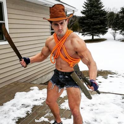 Discovering the Height of Houston Jones, the YouTuber