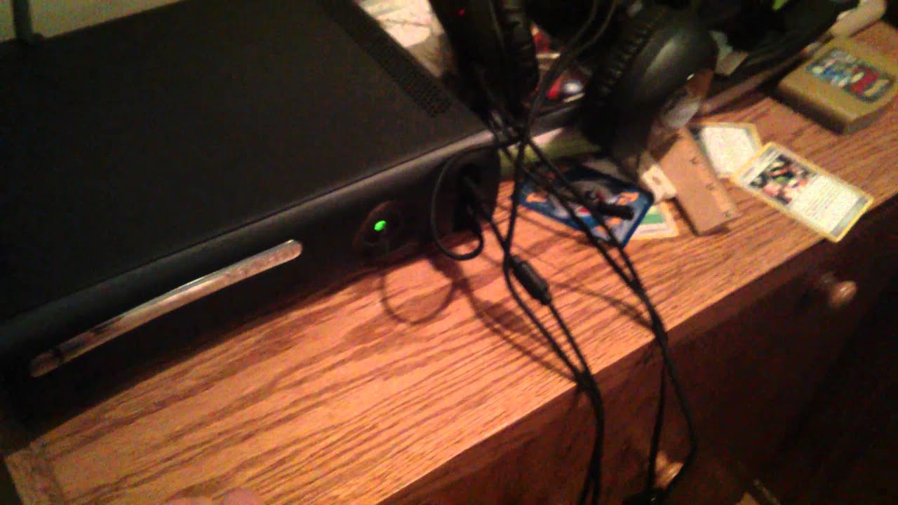 How to open your xbox 360  YouTube