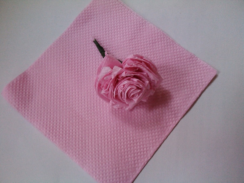 13 DIY Tissue Paper Roses Guide Patterns