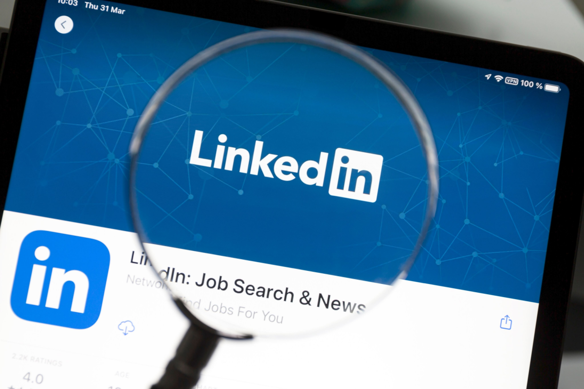 How to Help Recruiters Alert You to Relevant Opportunities on LinkedIn