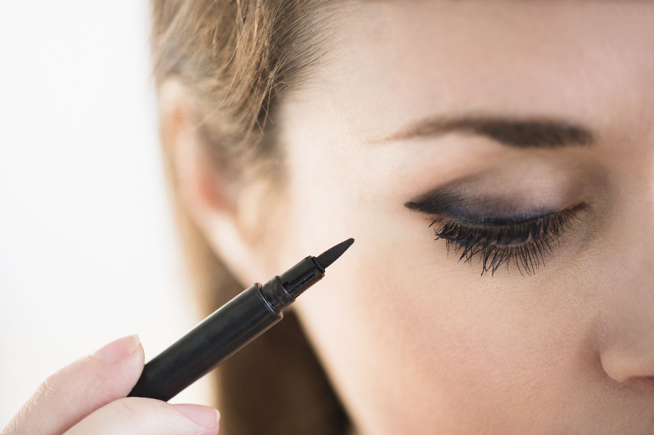 10 Pencil Eyeliner Tricks to Make Your Eyes Pop