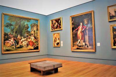 How Many Photos Does Getty Images Have: A Look at Their Extensive Collection