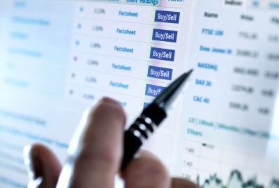 How iStock Works: Understanding the Platform for Buyers and Sellers