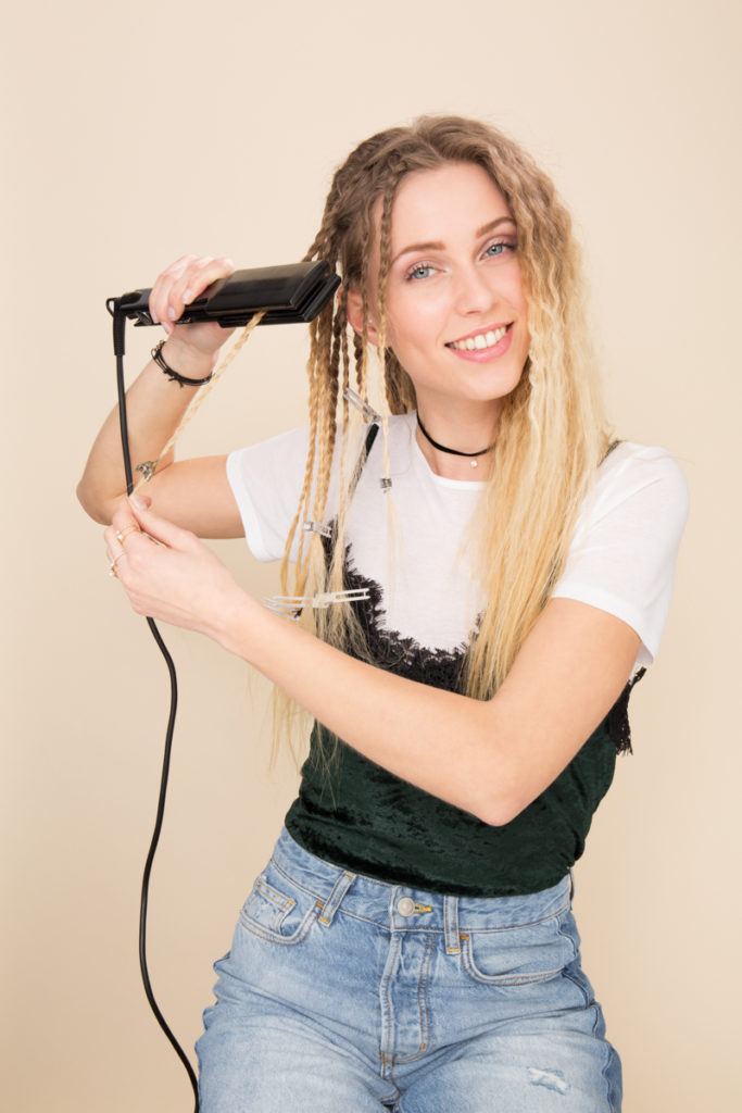 Hair tutorial How to crimp your hair without a crimper