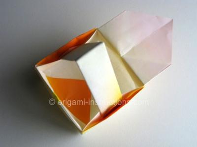 Making an Origami Basket with a Handle: Step-by-Step Dailymotion Guide