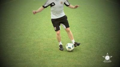 How to Dribble Like Messi or Ronaldo with Dailymotion Soccer Tutorials