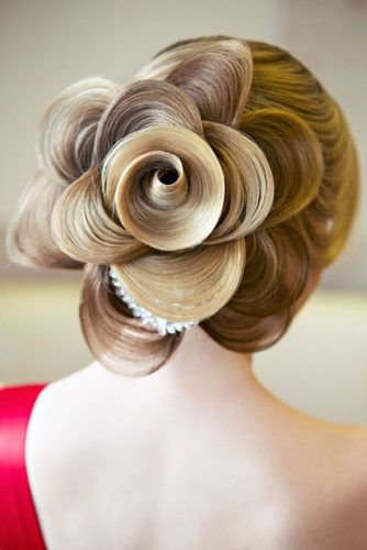 27 Pretty Rose Hairstyles For Long Hair Ideas From Daily To Special