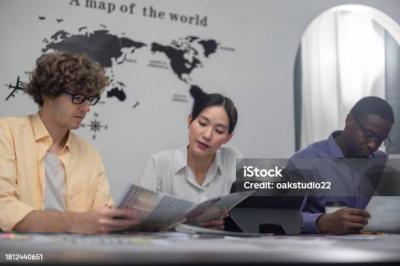 Does iStock Show Real-Time Downloads for Contributors? Insights for Creators